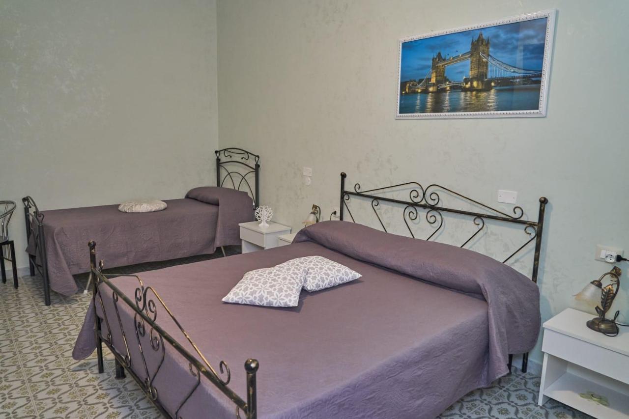 Le Stanze Di Ricci - Affittacamere Low Cost เลซีนา ภายนอก รูปภาพ