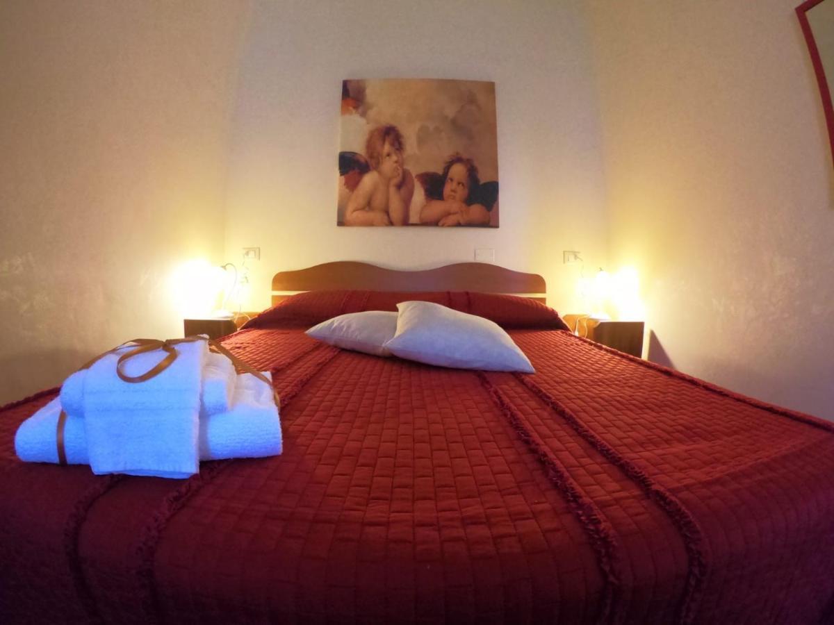 Le Stanze Di Ricci - Affittacamere Low Cost เลซีนา ภายนอก รูปภาพ